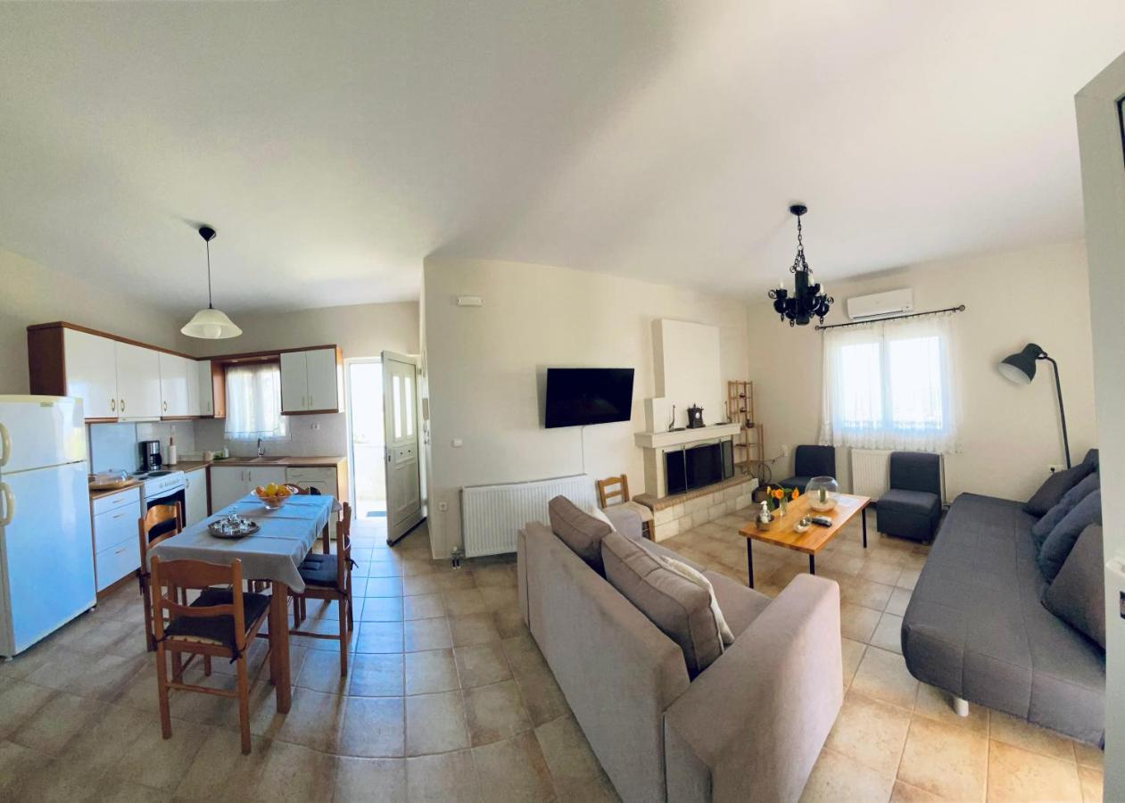 Villa Irini Patsídhes Екстериор снимка